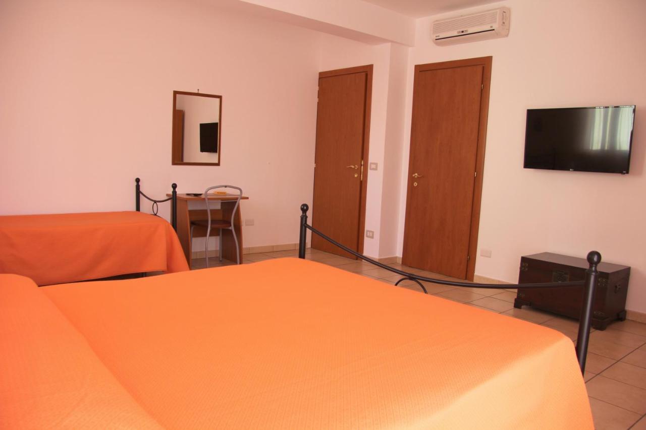Fragolina B&B Furci Siculo Dış mekan fotoğraf