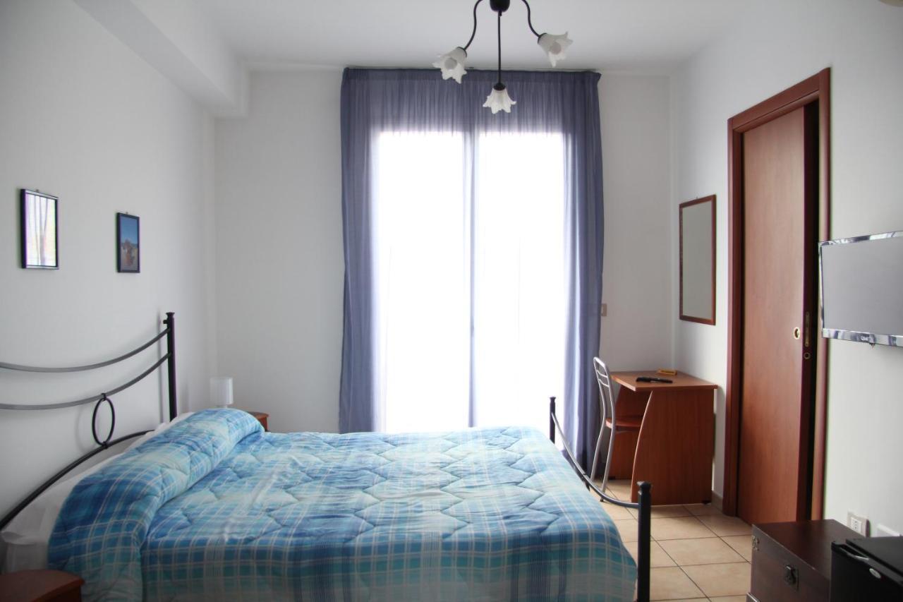 Fragolina B&B Furci Siculo Dış mekan fotoğraf