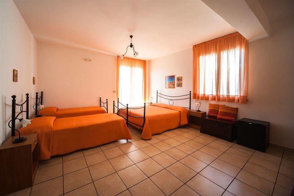 Fragolina B&B Furci Siculo Dış mekan fotoğraf
